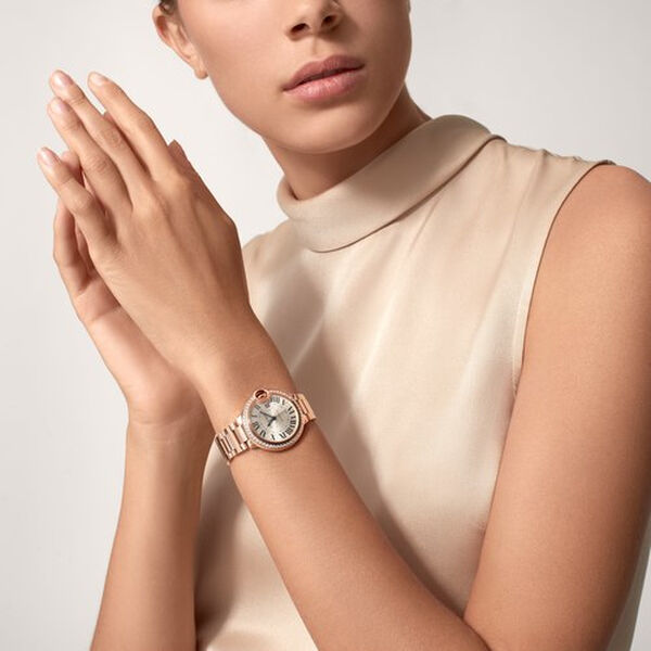 Ballon Bleu de Cartier 33 mm automatique en or rose et diamants